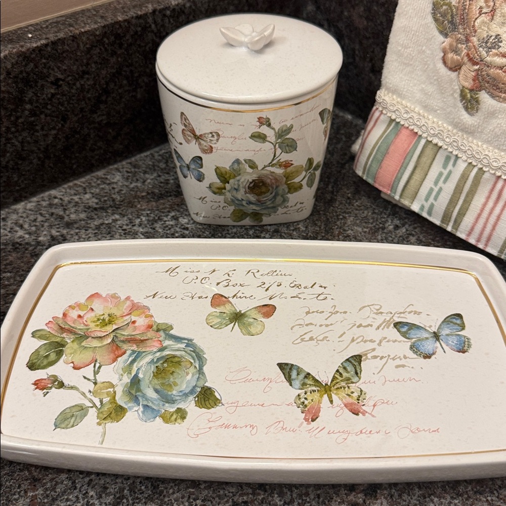 NWT Avanti Butterfly Garden Jar with Avanti Butterfly Garden Tray - Picture 3 of 13
